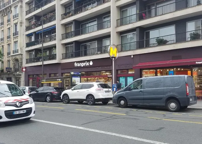 2 Pcs Au Metro Berault * Vincennes